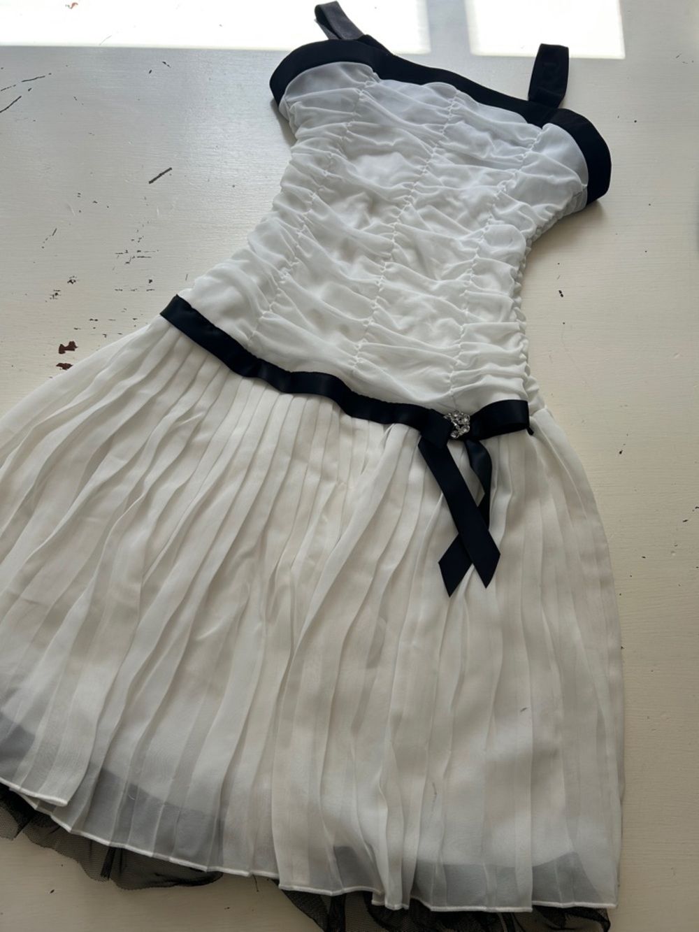 Philly girls low waist dress, white/black, pleated bottom, tulle hem, lined, 14